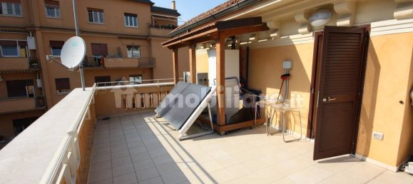 3 Schlafzimmer Villa in Rome, Italy, Nr. 44090 48