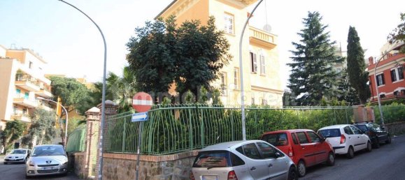 3 Schlafzimmer Villa in Rome, Italy, Nr. 44090 12