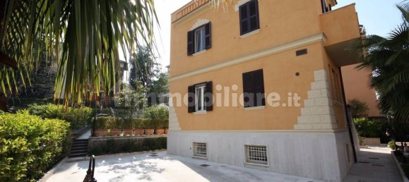 3 Schlafzimmer Villa in Rome, Italy, Nr. 44090 14