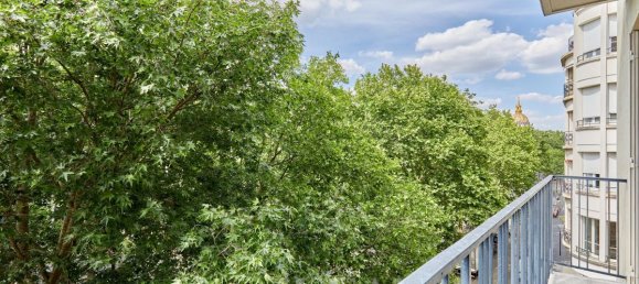 2 bedrooms Apartment in Paris, France No. 146173 8