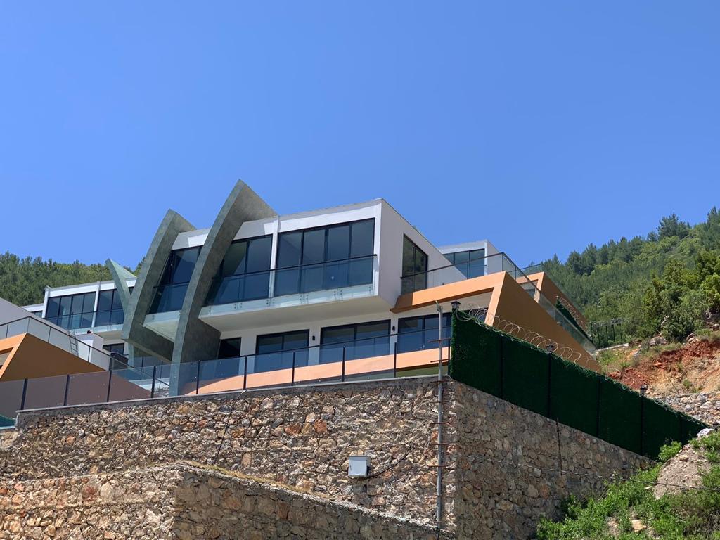 Вилла с 6 комнатами в Тепе, Турция № 44823