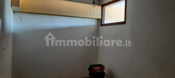 2 rooms Office in Arezzo, Italy No. 62893 2