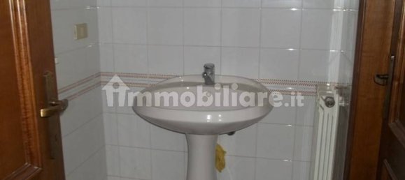 2 rooms Office in Arezzo, Italy No. 62893 12