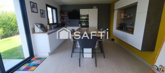 3 bedrooms House in Wimille, France No. 332197 4