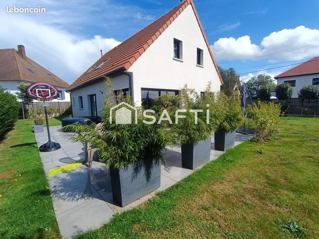 3 bedrooms House in Wimille, France No. 332197