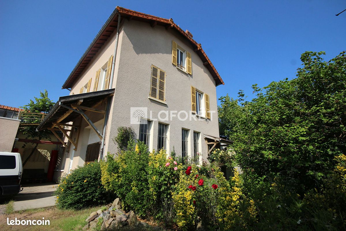 Casa T4 em Panissieres, France N.º 202529