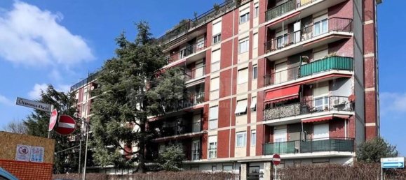 3 rooms Apartment in Monza, Italy No. 216843 22