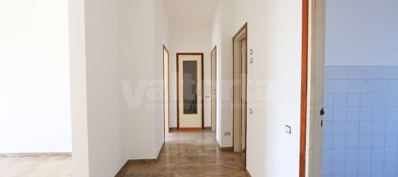 3 rooms Apartment in Monza, Italy No. 216843 9