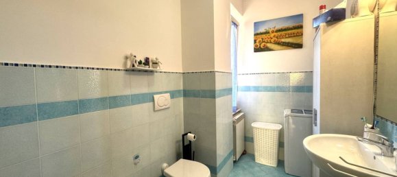 3 rooms Apartment in Fabriano, Italy No. 290397 12