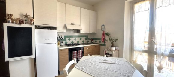 3 rooms Apartment in Fabriano, Italy No. 290397 3