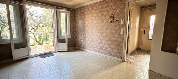 2 Schlafzimmer Haus in Neuilly-sur-Marne, France, Nr. 163296 2