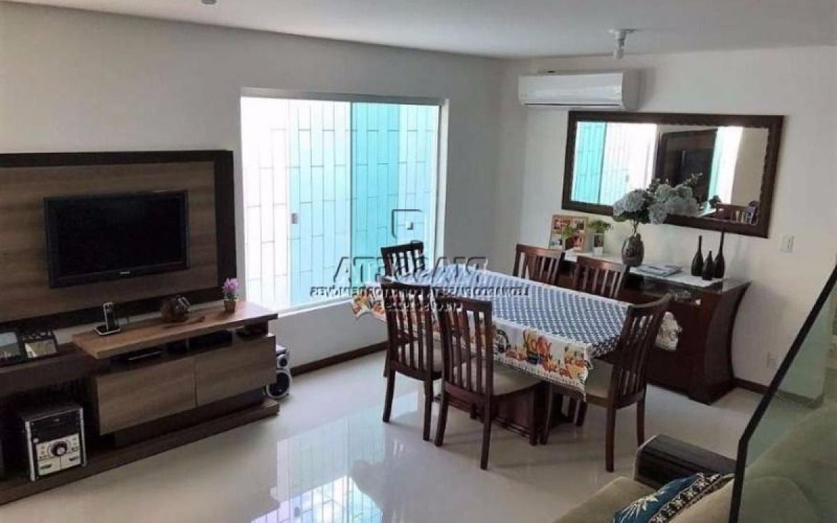 Casa de 3 dormitorios en Florianopolis, Brazil No. 540137