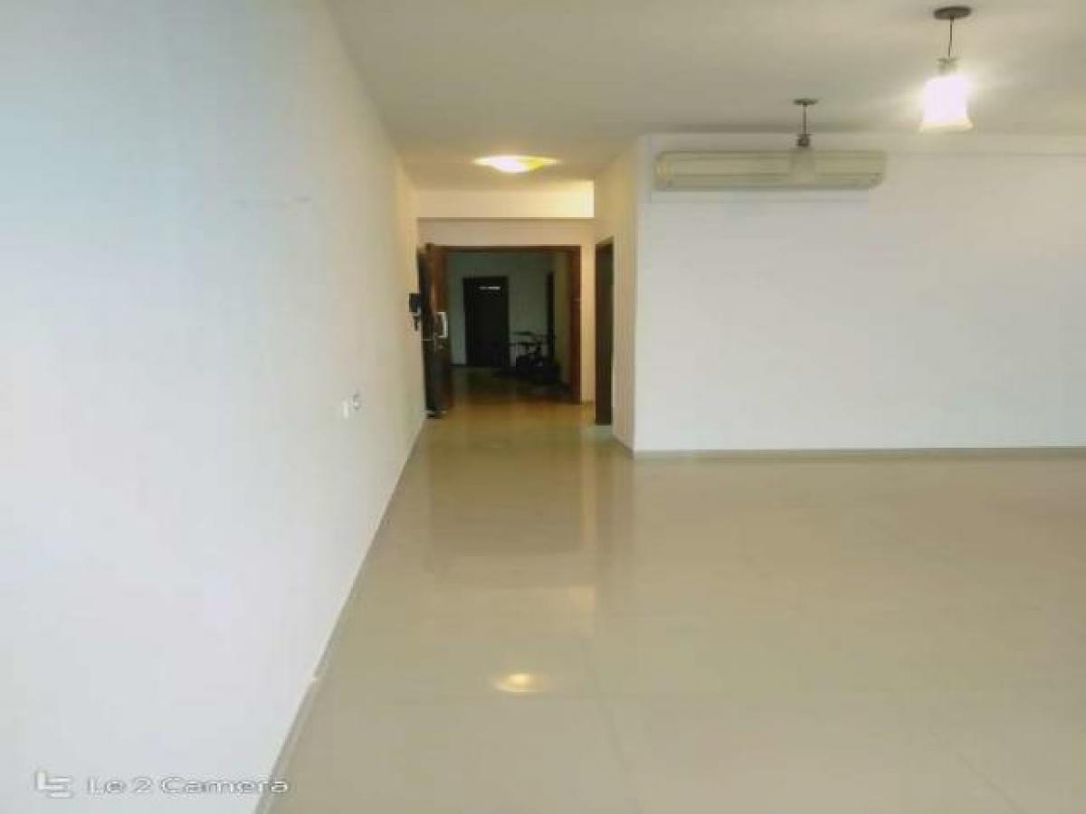 3 bedrooms House in Mumbai, India No. 42766