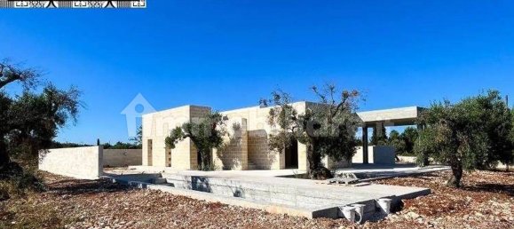 4 bedrooms Villa in Ostuni, Italy No. 348108 8