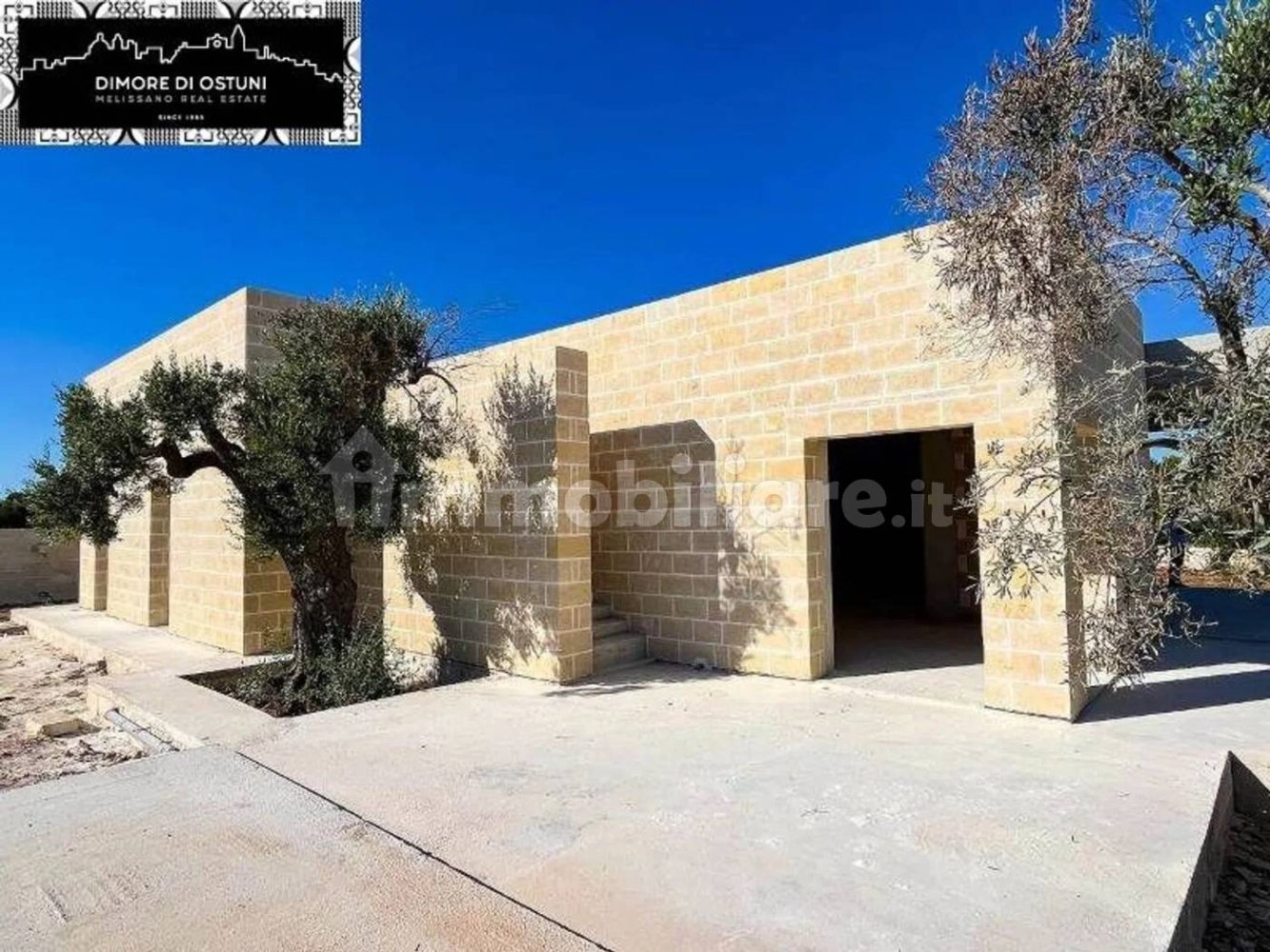 4 bedrooms Villa in Ostuni, Italy No. 348108