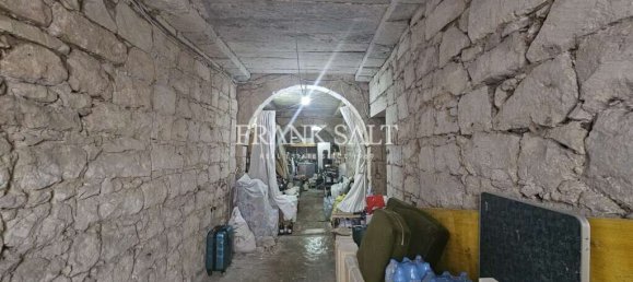 Casa de 2 dormitorios en Qormi, Malta No. 358 5