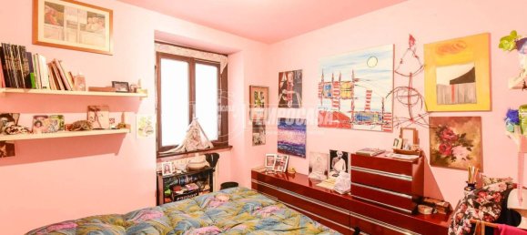 2 bedrooms Apartment in Erba, Italy No. 370582 8