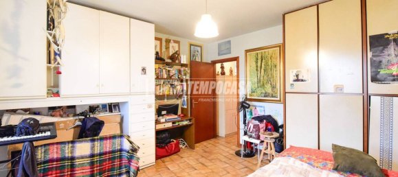 2 bedrooms Apartment in Erba, Italy No. 370582 5
