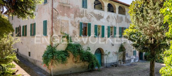 9 غرف نوم بناية في San Giustino, Italy رقم 109138 15