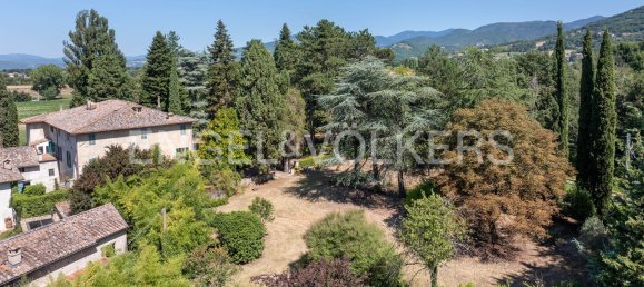 9 غرف نوم بناية في San Giustino, Italy رقم 109138 7