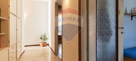 3 Schlafzimmer Penthouse in Leffe, Italy, Nr. 55630 8