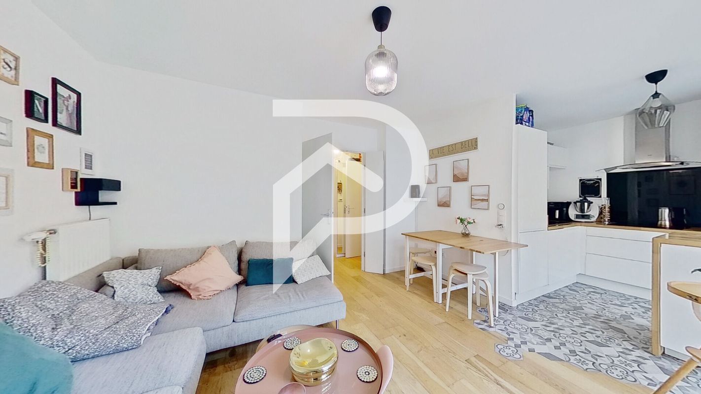 2 bedrooms Apartment in Champigny-sur-Marne, France No. 172995