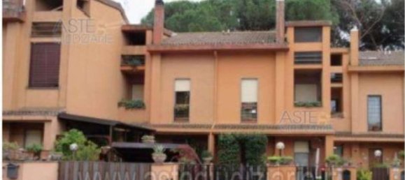 Casa de 7 habitaciónes en Capranica, Italy No. 32208 17