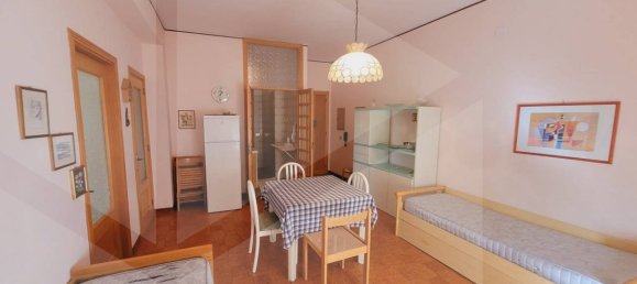 3-salle Appartement à Vieste, Italy No. 25965 6