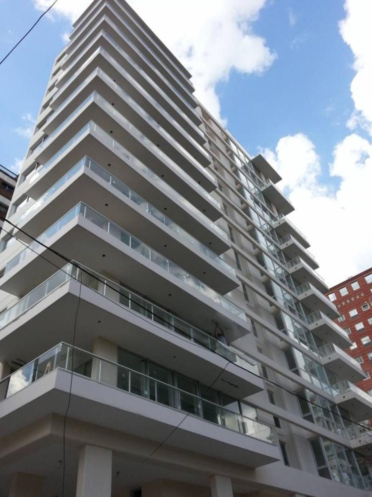 2 bedrooms Apartment in Vicente Lopez, Argentina No. 1719