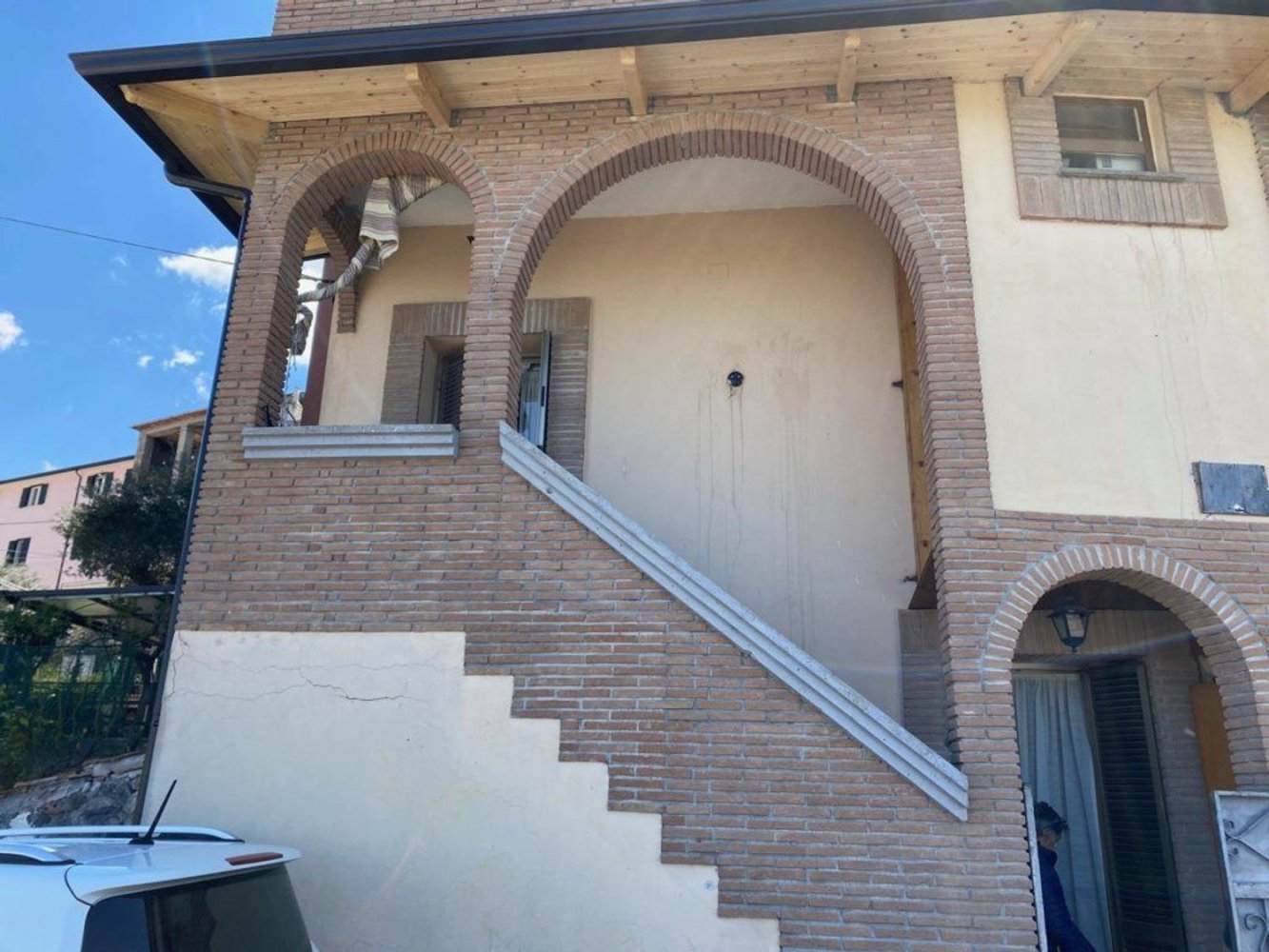 Дуплекс с 4 комнатами в Сесса Аурунка, Италия № 123585