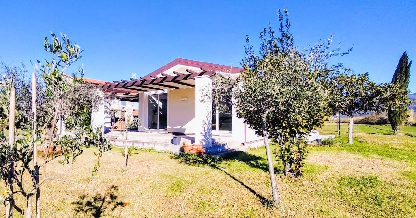 3 bedrooms Villa in Ameglia, Italy No. 171748