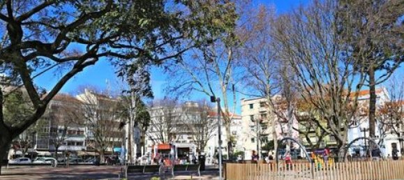 217m² Commercial property in Lisbon, Portugal No. 147319 15