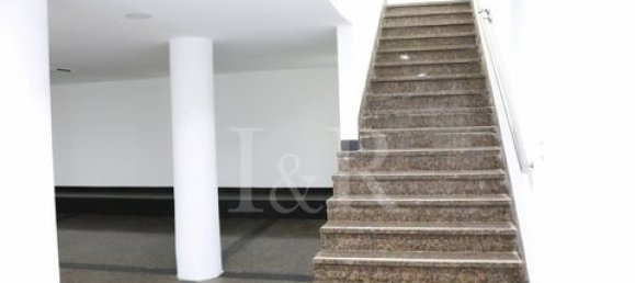 217m² Commercial property in Lisbon, Portugal No. 147319 8
