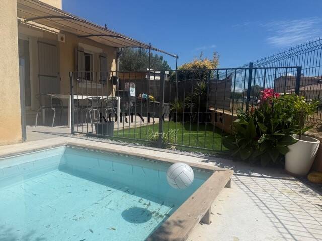 2 Schlafzimmer Villa in Pertuis, France, Nr. 355802