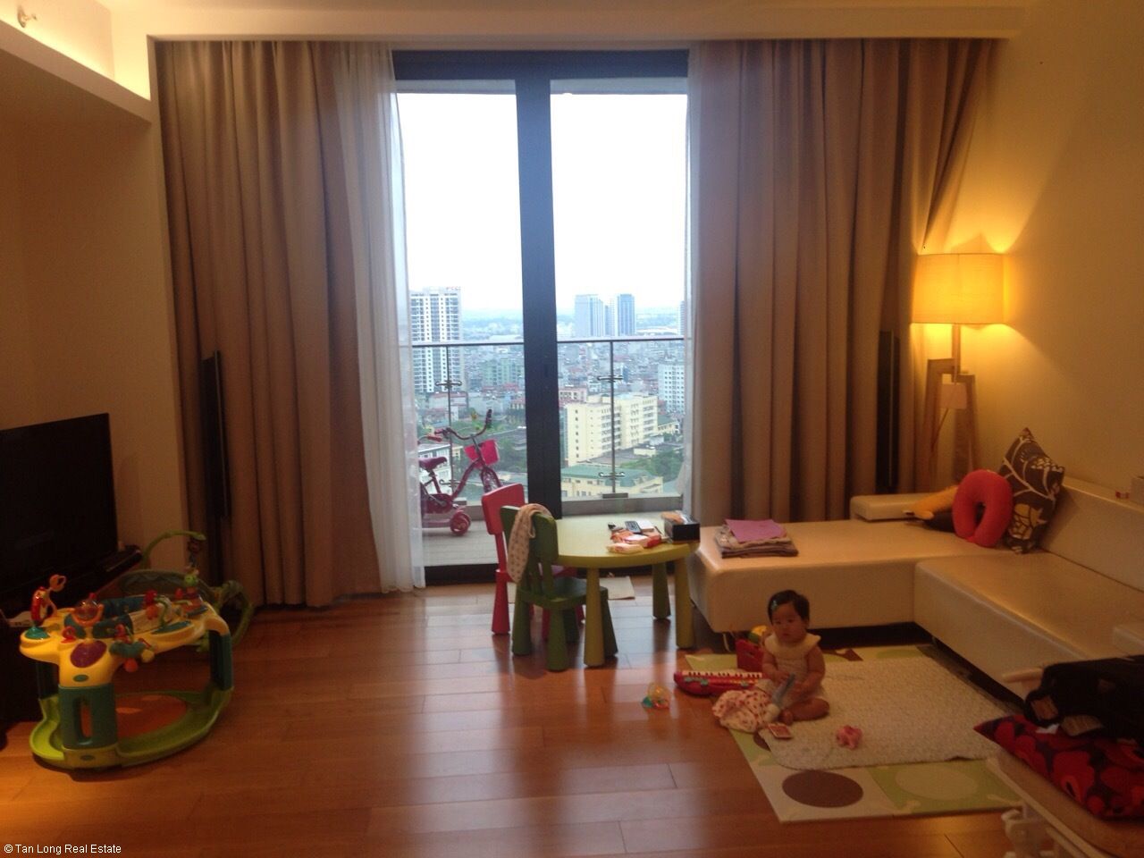 3 bedrooms Apartment in Cau Giay, Vietnam No. 3920