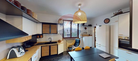 4-Zimmer Haus in Pandino, Italy, Nr. 30810 9