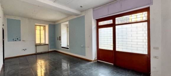 عقار تجاري في Varallo Pombia, Italy 50متر مربع رقم 316745 5