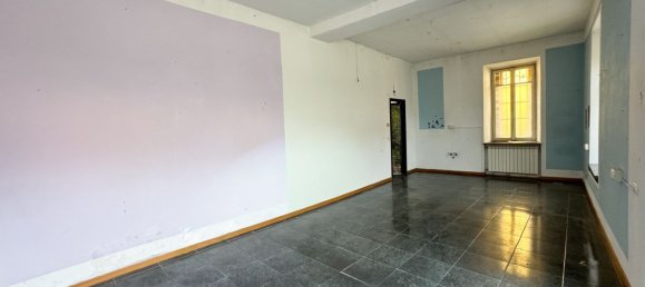عقار تجاري في Varallo Pombia, Italy 50متر مربع رقم 316745 4
