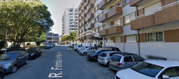 2 bedrooms Apartment in Vila Nova de Gaia, Portugal No. 47188 2