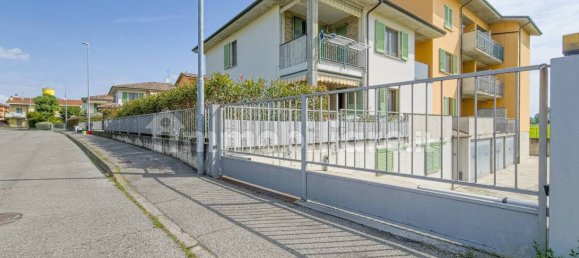 2 bedrooms Apartment in Casirate d'Adda, Italy No. 324837 2