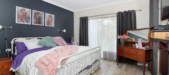  منزل في Ravensbourne, Australia رقم 846 23