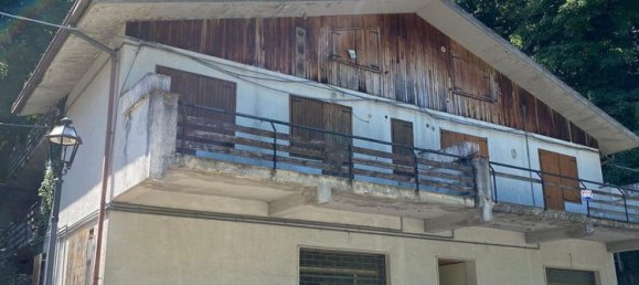 3 rooms Apartment in Sant'Eufemia a Maiella, Italy No. 206038 3