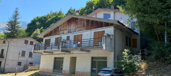 3 rooms Apartment in Sant'Eufemia a Maiella, Italy No. 206038 18