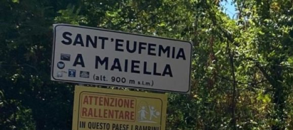 3 rooms Apartment in Sant'Eufemia a Maiella, Italy No. 206038 4