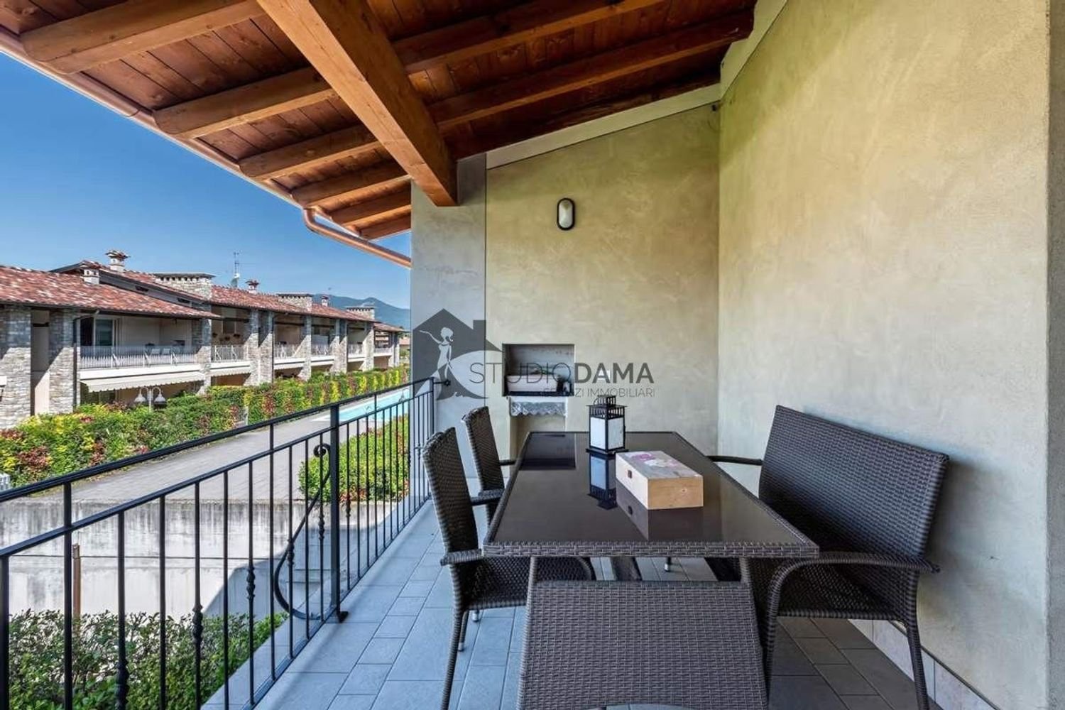 Apartamento de 3 dormitorios en Brescia, Italy No. 365371