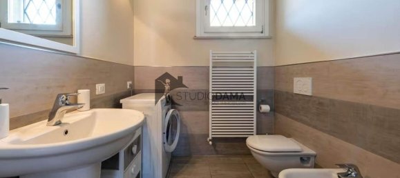 Apartamento de 3 dormitorios en Brescia, Italy No. 365371 20