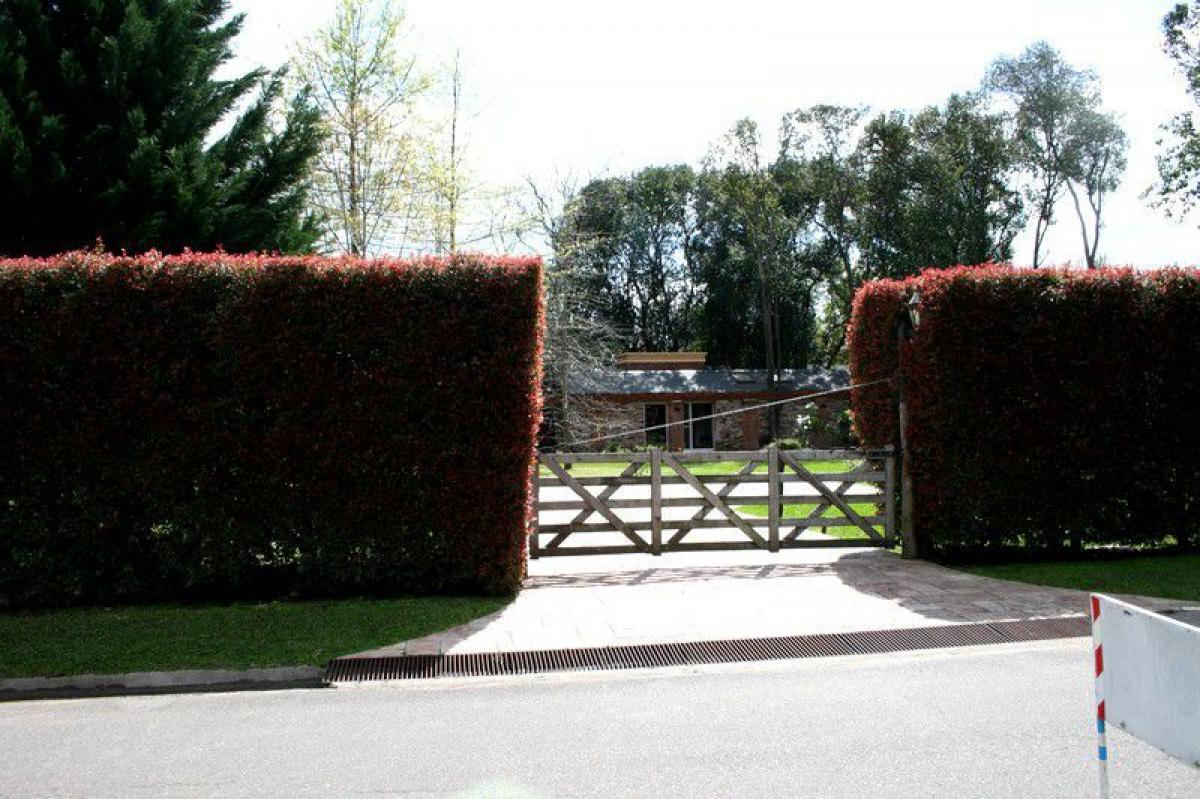  Land in Ituzaingo, Argentina No. 50689