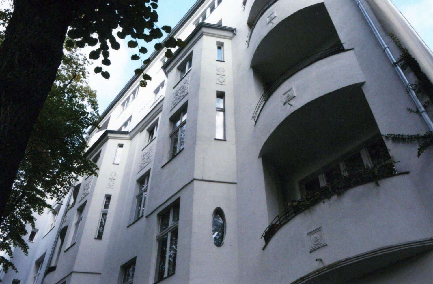 Квартира с 2 комнатами в Шарлоттенбург, Германия № 335150