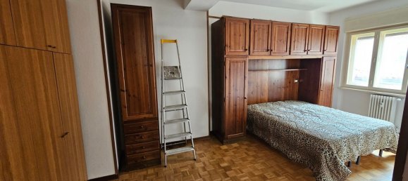 3 rooms Apartment in Trieste, Italy No. 284228 5
