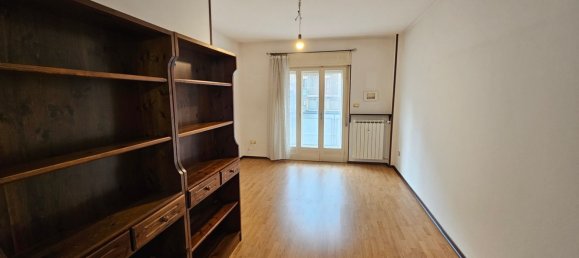 3 rooms Apartment in Trieste, Italy No. 284228 10